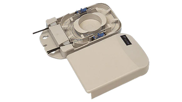 屋外光成端箱（壁取付）FPB-201